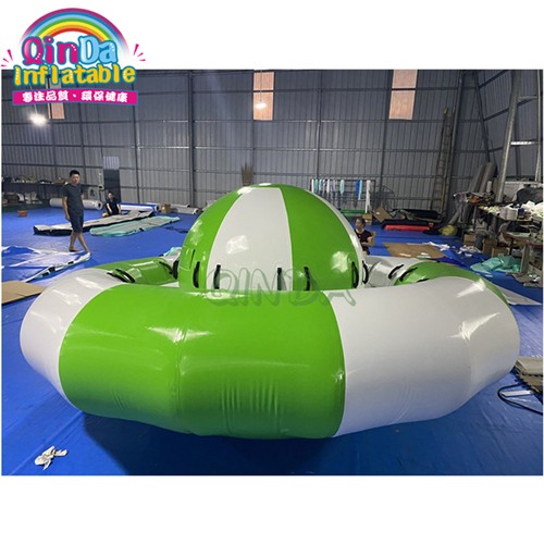 Exciting water sport game inflatable disco boat crazy spinner