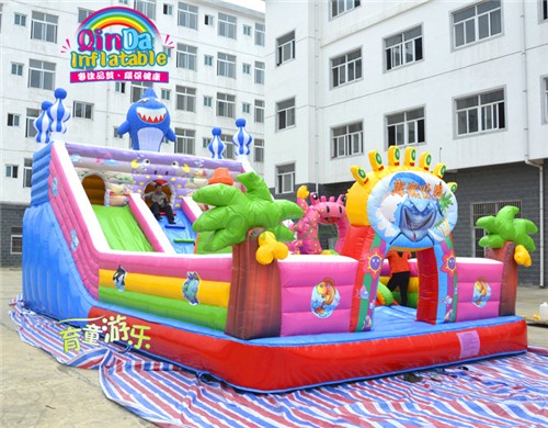 Custom-made big inflatable fun city, inflatable amusement park, bouncy castle with slide for kids